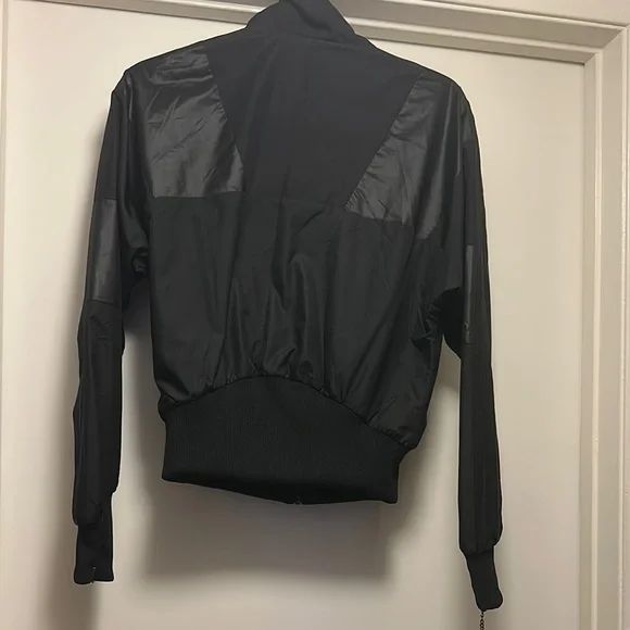 Adidas Black Bomber Jacket with Ribbed Cuffs - Picture 7 of 8